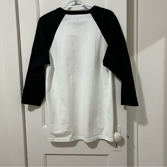 Stranger Things Hellfire Club Raglan - Picture 2 of 4